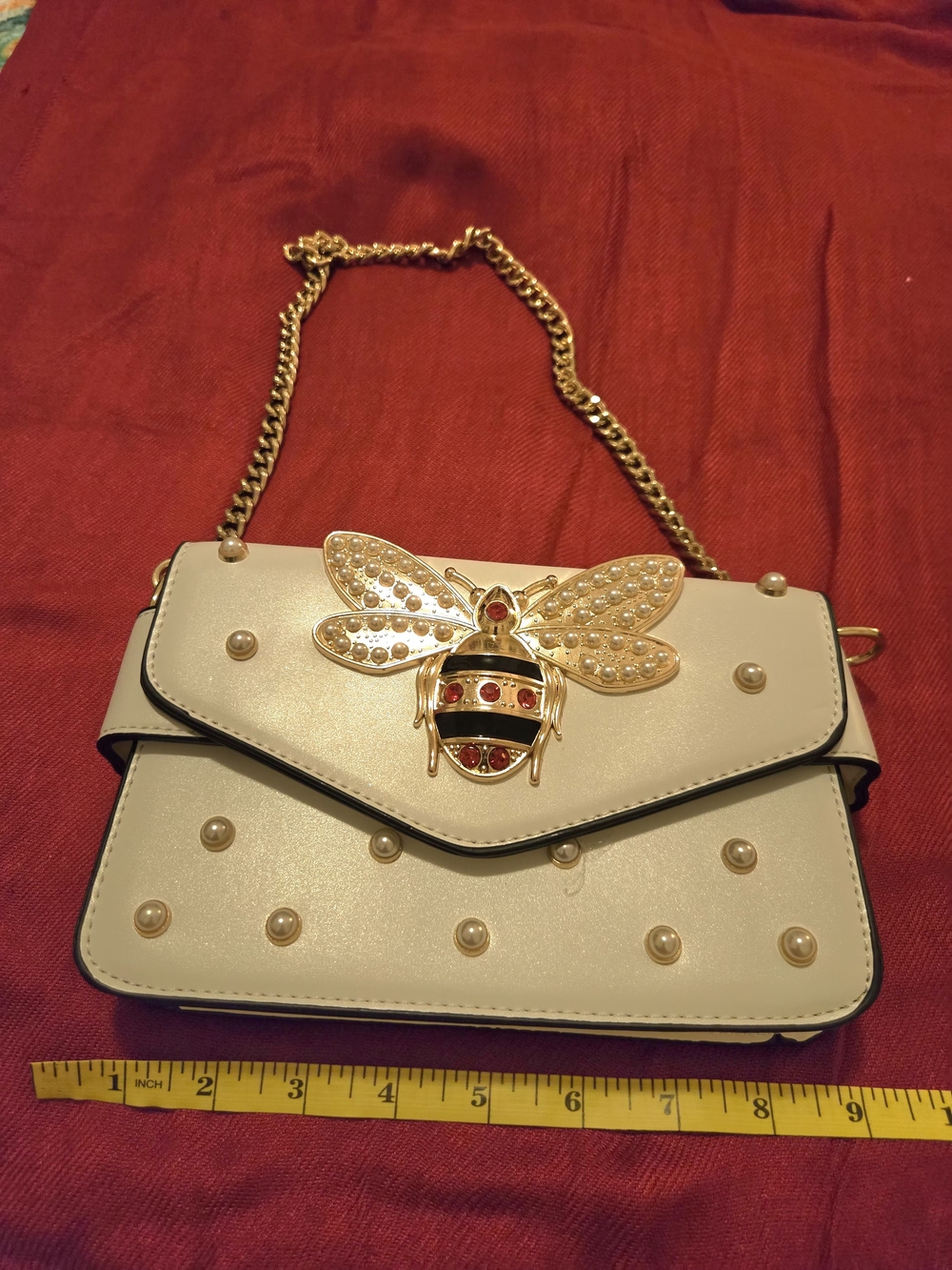 White Bee-Embellished Chain Shoulder Bag